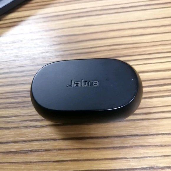 Wireless Bluetooth earbuds - Picture 4 of 4